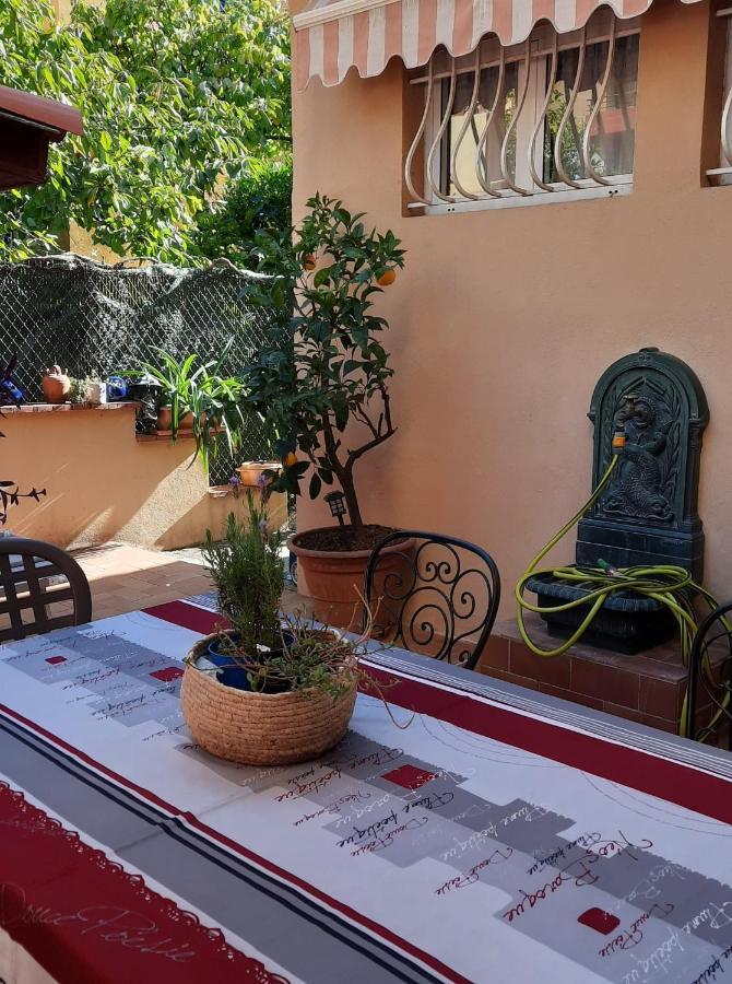 Les Violettes Apartment Menton Bagian luar foto