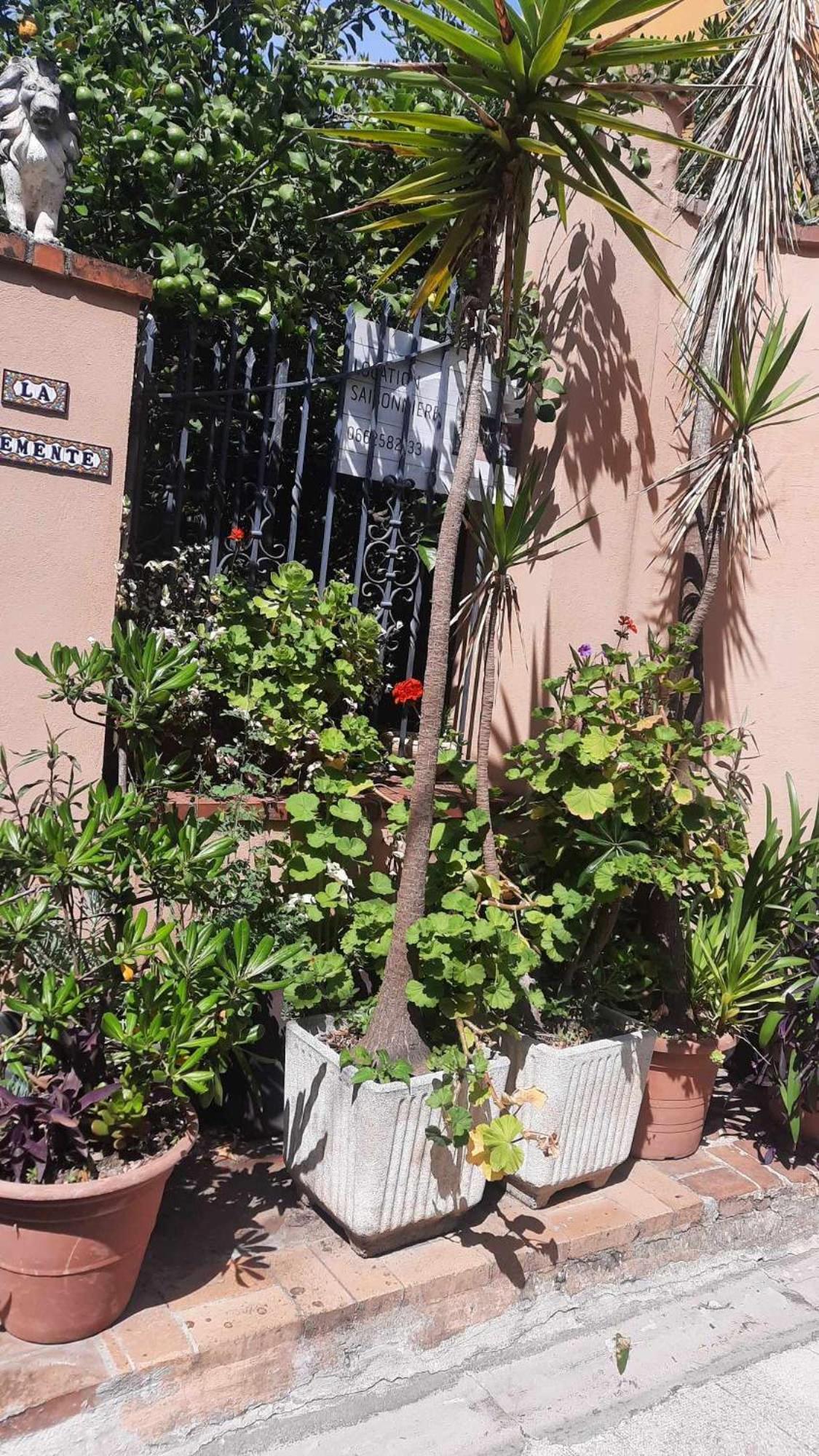 Les Violettes Apartment Menton Bagian luar foto